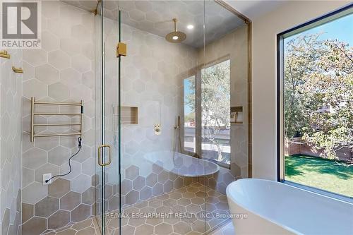 28 Dunsmore Gardens, Toronto, ON - Indoor Photo Showing Bathroom