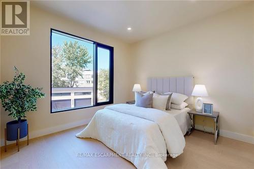 28 Dunsmore Gardens, Toronto, ON - Indoor Photo Showing Bedroom