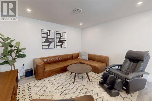 28 Dunsmore Gardens, Toronto, ON - Indoor