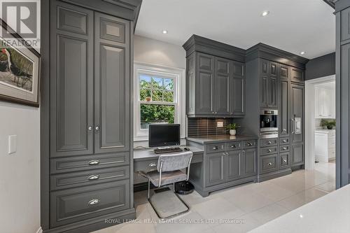 The Dream Kitchen Features a Built-In Desk - 335 Lakeshore Road W, Oakville, ON - Indoor