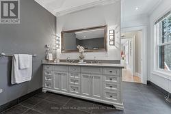 Spa-Inspired 5-PC Primary Ensuite with Dual Sinks - 