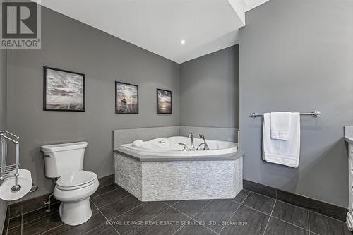 Five-Piece Primary Ensuite Features a Soaker Tub - 335 Lakeshore Road W, Oakville, ON - Indoor Photo Showing Bathroom
