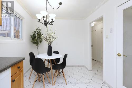 420 Appledore Crescent, Mississauga, ON - Indoor Photo Showing Dining Room