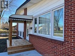 3401 ROXBOROUGH Unit# UPPER  Windsor, ON N9E 2Z9