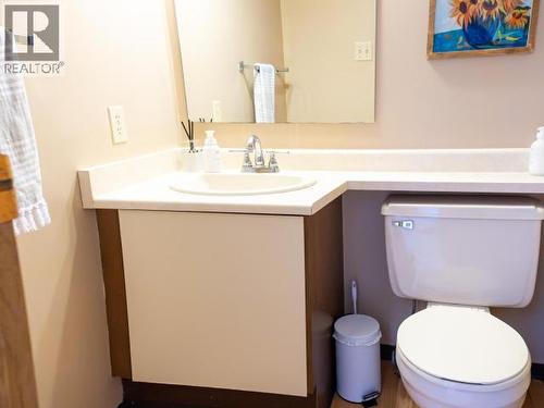 1-4651 Harvie Ave, Powell River, BC - Indoor Photo Showing Bathroom