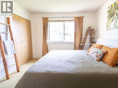 1-4651 Harvie Ave, Powell River, BC - Indoor Photo Showing Bedroom
