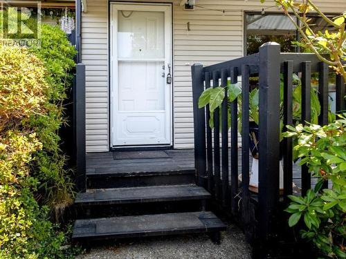 1-4651 Harvie Ave, Powell River, BC - Outdoor With Exterior