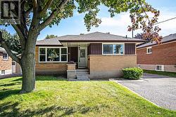 MAIN - 325 POPLAR STREET  Oshawa (Donevan), ON L1H 6P6