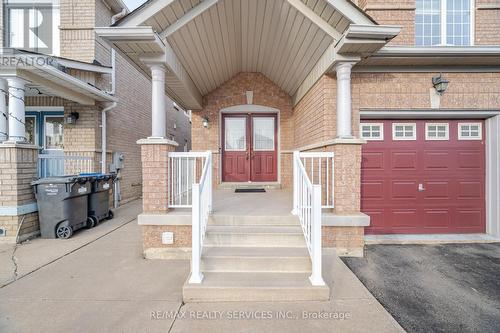 39 RATTLESNAKE ROAD  Brampton, ON L6R 3B9