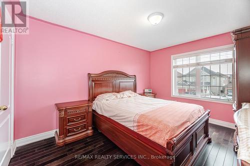 39 Rattlesnake Road, Brampton, ON - Indoor Photo Showing Bedroom