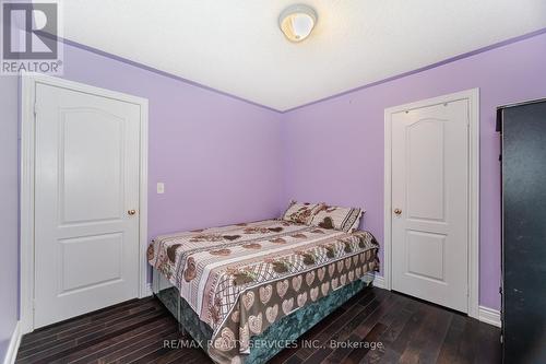 39 Rattlesnake Road, Brampton, ON - Indoor Photo Showing Bedroom