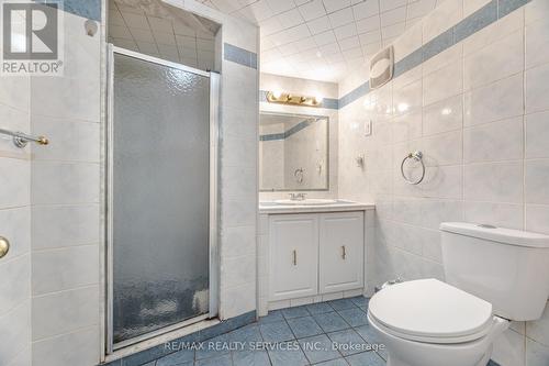 39 Rattlesnake Road, Brampton, ON - Indoor Photo Showing Bathroom