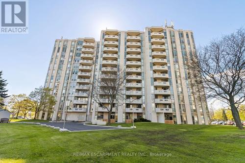 302 - 5070 PINEDALE AVENUE  Burlington, ON L7L 5V6