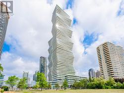 TH 12 - 407 WEBB DRIVE  Mississauga, ON L5B 0M4