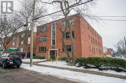 34 - 832 CONCESSION STREET  Hamilton, ON L8V 1E2