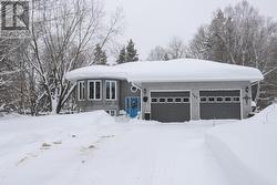 797 Fifth LIN E  Sault Ste. Marie, ON P6A 6J8