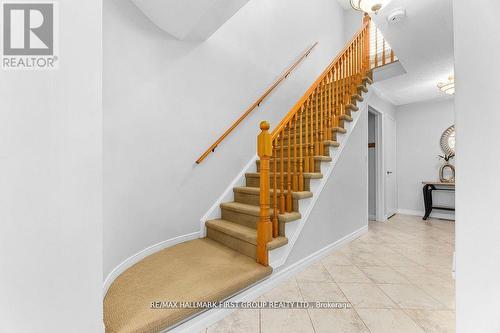 122 Thicket Crescent, Pickering, ON - Indoor Photo Showing Other Room