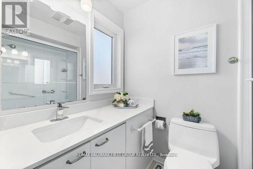 122 Thicket Crescent, Pickering, ON - Indoor Photo Showing Bathroom
