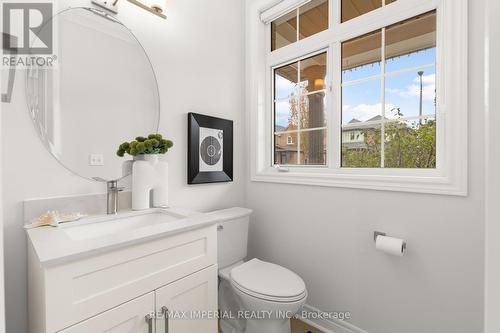 44 Hawkview Boulevard, Vaughan, ON - Indoor Photo Showing Bathroom