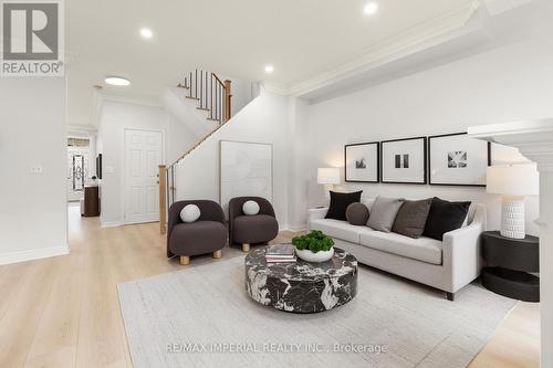 44 Hawkview Boulevard, Vaughan, ON - Indoor Photo Showing Living Room