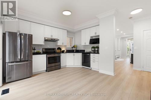 44 Hawkview Boulevard, Vaughan, ON - Indoor Photo Showing Kitchen With Stainless Steel Kitchen