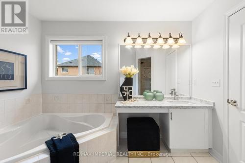 44 Hawkview Boulevard, Vaughan, ON - Indoor Photo Showing Bathroom