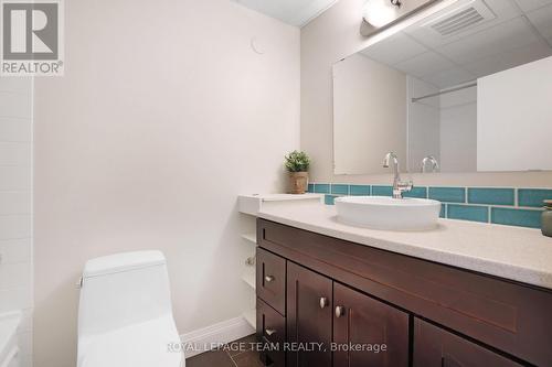 203 - 300 Powell Avenue, Ottawa, ON - Indoor Photo Showing Bathroom