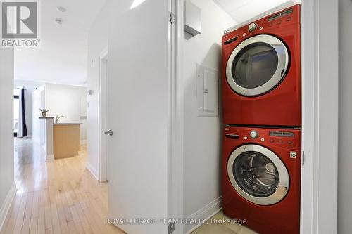 203 - 300 Powell Avenue, Ottawa, ON - Indoor Photo Showing Laundry Room
