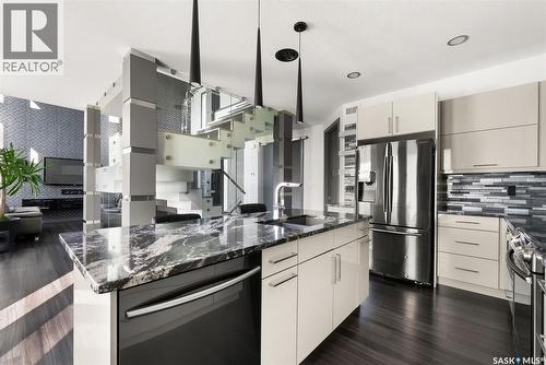 7832 Sagebrush Crescent, Regina, SK - Indoor Photo Showing Kitchen With Stainless Steel Kitchen With Upgraded Kitchen