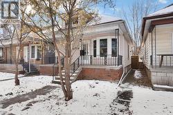 1045 GLADSTONE AVENUE  Windsor, ON N9A 2R7