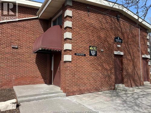 1800 COLUMBIA COURT Unit# 82  Windsor, ON N9G 1B1