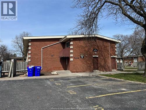 1800 Columbia Court Unit# 82, Windsor, ON - Outdoor