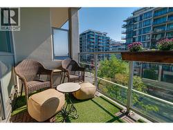508 168 EAST ESPLANADE  North Vancouver, BC V7L 4X8