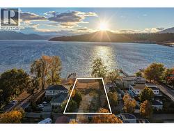 1978 McDougall Street  Kelowna, BC V1Y 1A3