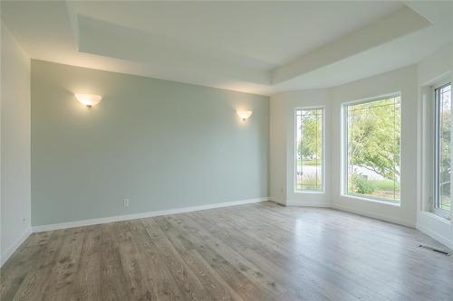 2 Parkside Place, Steinbach, MB - Indoor Photo Showing Other Room