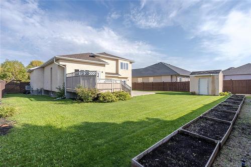 2 Parkside Place, Steinbach, MB - Outdoor