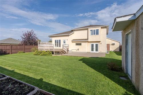 2 Parkside Place, Steinbach, MB - Outdoor