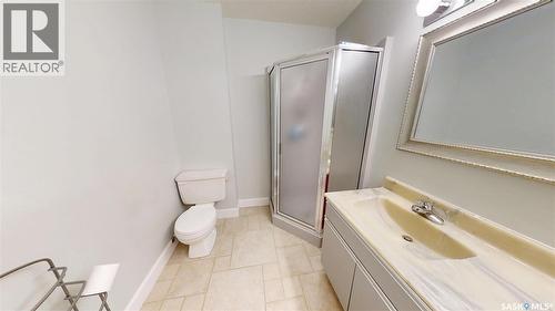 207 4Th Avenue W, Coleville, SK - Indoor Photo Showing Bathroom