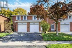 22 PORTERFIELD CRESCENT  Markham, ON L3T 4S7