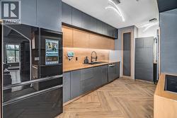 405 3176 PLATEAU BOULEVARD  Coquitlam, BC V3E 3J2