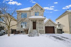 30 Rue de la Rive  Saint-Basile-Le-Grand, QC J3N 1Z2