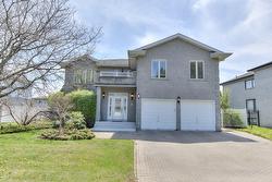 11 Rue du Cabernet  Kirkland, QC H9H 5E1