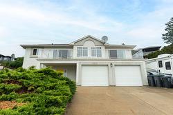 3052 Ensign Way  West Kelowna, BC V4T 1V1