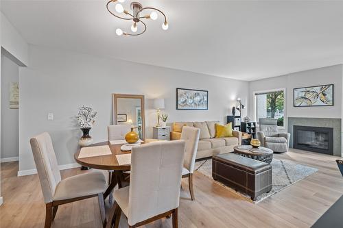 115-3335 Richter Street, Kelowna, BC - Indoor With Fireplace