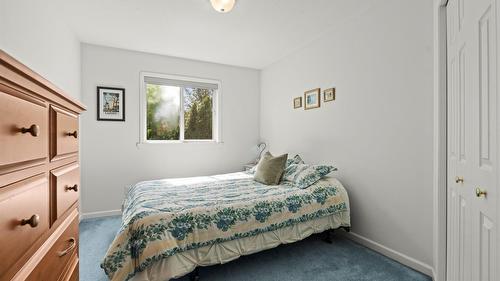 3025 Murison Place, Armstrong, BC - Indoor Photo Showing Bedroom
