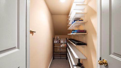 3025 Murison Place, Armstrong, BC - Indoor Photo Showing Other Room