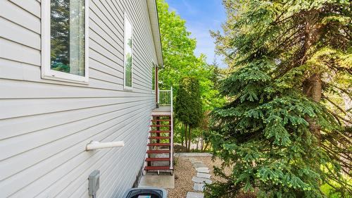 3025 Murison Place, Armstrong, BC - Outdoor