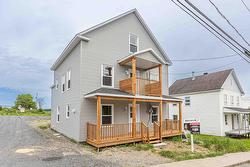 143  - 145 Rue Principale  Saint-Magloire, QC G0R 3M0