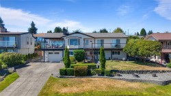 604 Galerno Rd  Campbell River, BC V9W 5Y2