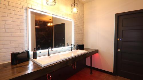 4917  47 St, Camrose, AB 